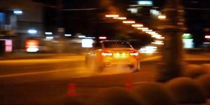 Video: Οδηγική παράνοια με M4 στη Μόσχα