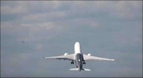 Η πιο εντυπωσιακή απογείωση Airbus που έχετε δει ποτέ (Βίντεο)