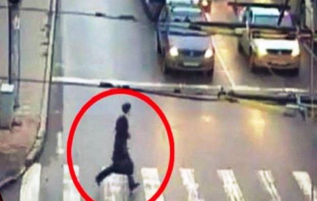 Αυτοι ειναι οι 50 πιο Τυχεροί άνθρωποι στον Κόσμο! Κατάφεραν και Γλίτωσαν Πραγματικά από του Χάρου τα Δόντια