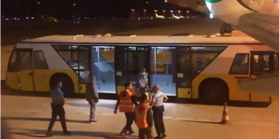 Έκτακτη προσγείωση αεροπλάνου εξαιτίας ανυπόφορης δυσοσμίας