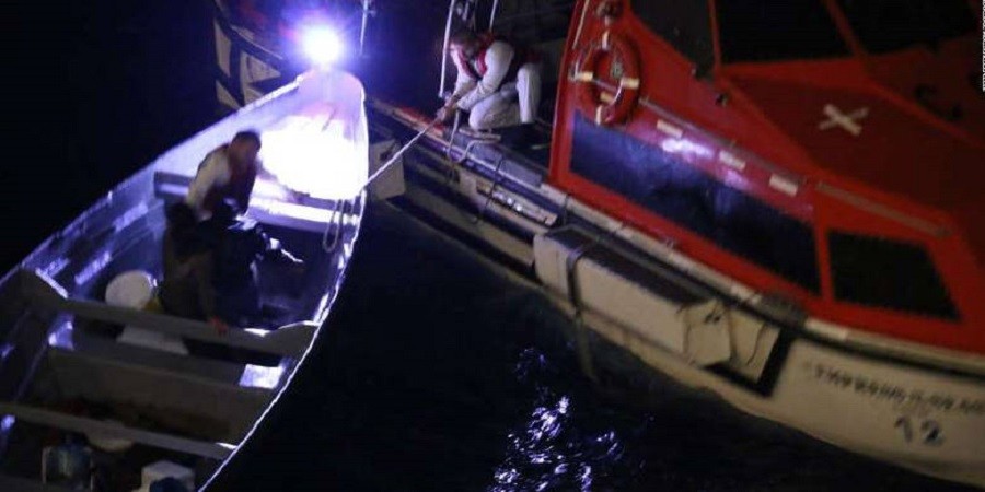 Πρόωρο χριστουγεννιάτικο «θαύμα» για δύο άντρες (pics)