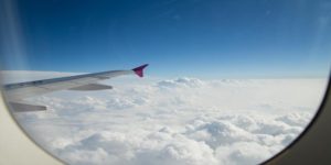 Κατέθεσε αγωγή σε αεροπορική εταιρεία επειδή της αρνήθηκαν νερό