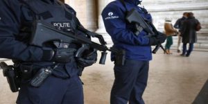 Έμποροι ναρκωτικών για κλάματα: Κάλεσαν την αστυνομία για να τους σώσει