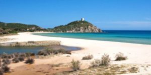 Κινδυνεύουν με φυλάκιση τουρίστες που έκλεψαν 40 κιλά... άμμου