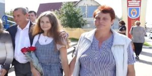 Πατέρας ξέχασε την τετράχρονη κόρη του στο τρένο - Την βρήκε 20 χρόνια μετά