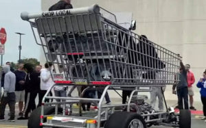 Ένα όχημα… καρότσι σούπερ μάρκετ