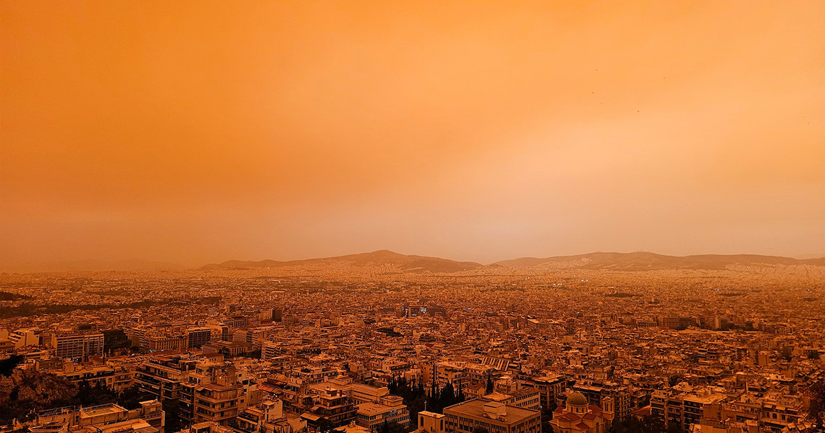 «Θα βγάλω βόλτα τις καμήλες, λογικά ακολουθούν οι ακρίδες» – Το Twitter «το διασκεδάζει» με την αφρικανική σκόνη
