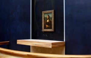 «Πάω στο Λούβρο, θέλει κανείς τίποτα;» – Χαμός στα social media μετά τη μεγάλη ληστεία στο διάσημο μουσείο – Οι πιο επικές ατάκες